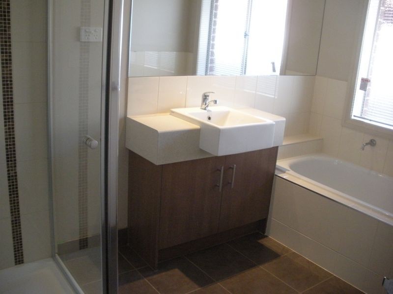 79 Thunderbolt Drive, Cranbourne East VIC 3977