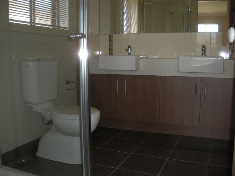 79 Thunderbolt Drive, Cranbourne East VIC 3977