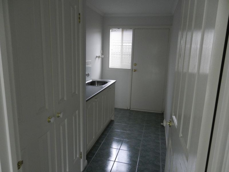 8 Chauncy Way, Lynbrook VIC 3975