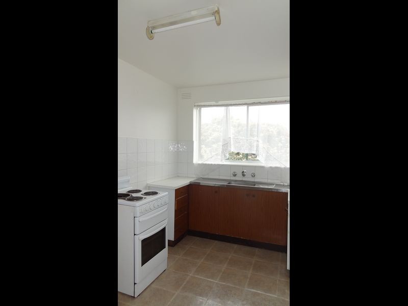 8/44-46 Potter Street, Dandenong VIC 3175