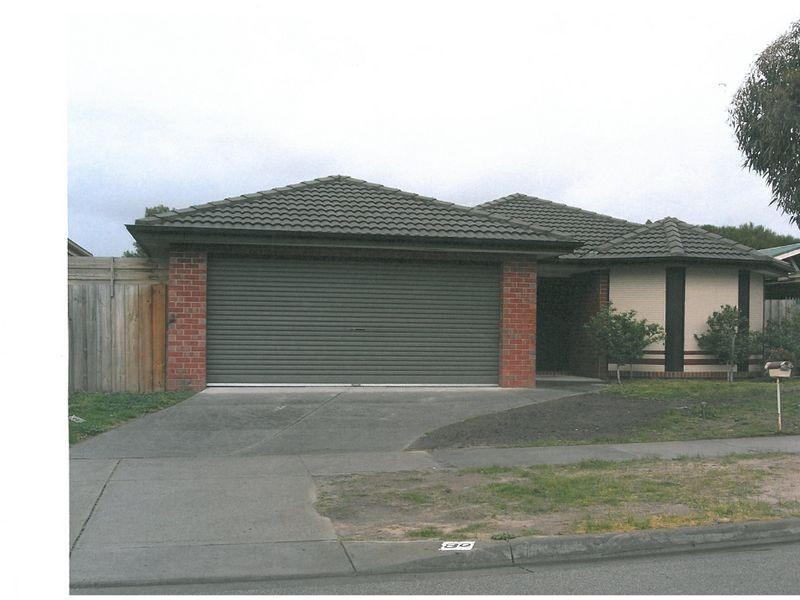 80 The Parkway, Hampton Park VIC 3976