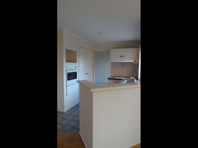 65 David Collins Drive, Endeavour Hills VIC 3802