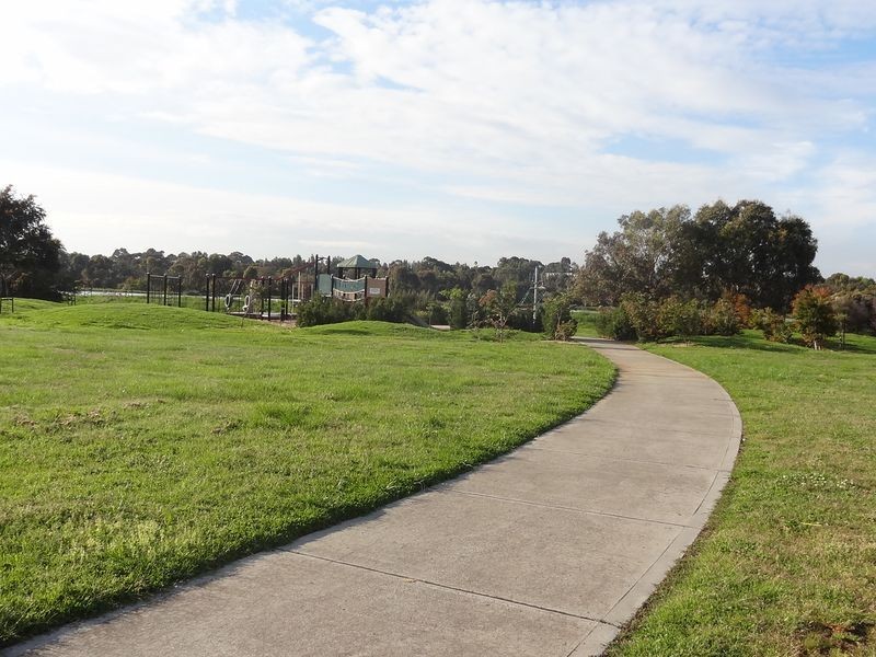 65 David Collins Drive, Endeavour Hills VIC 3802