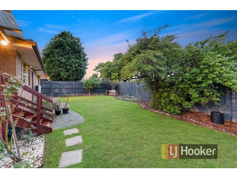 12 Rolland Court, Endeavour Hills VIC 3802