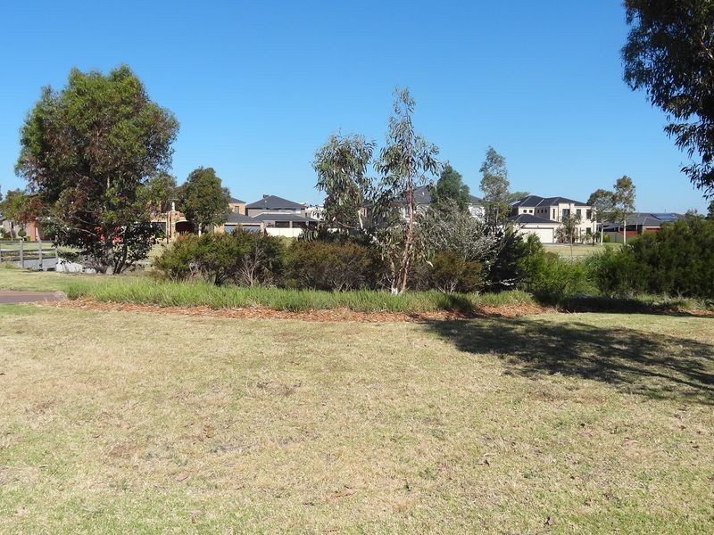 2 Westbrook Drive, Keysborough VIC 3173