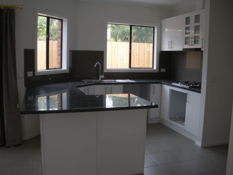 3/3 Jeffrey Street, Dandenong North VIC 3175