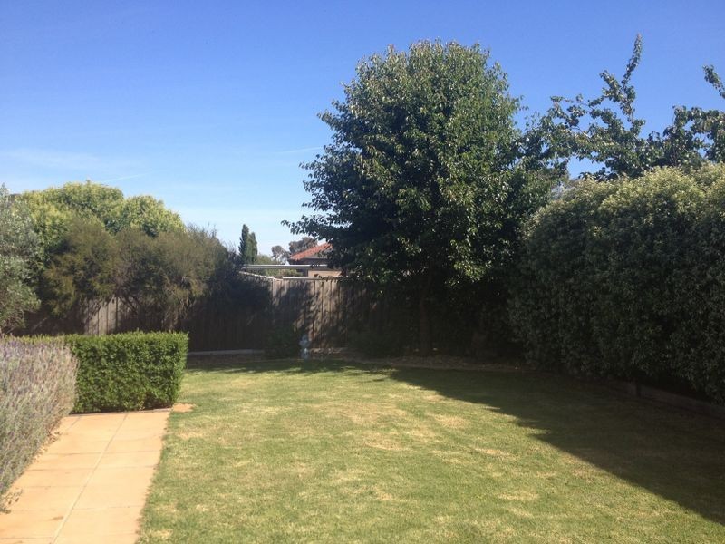 100 Lynbrook Boulevard, Lynbrook VIC 3975