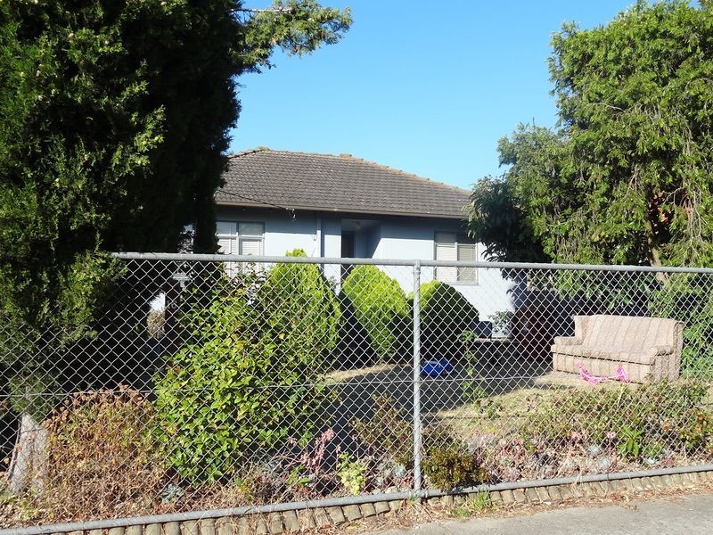 16 Latham Crescent, Dandenong North VIC 3175