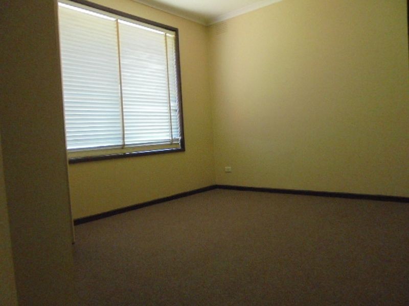 2/245 Gladstone Road, Dandenong VIC 3175