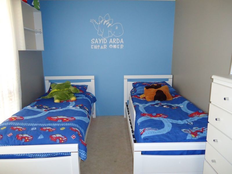 2 Lewisham Close, Hampton Park VIC 3976