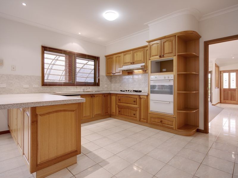 11 Truslove Court, Endeavour Hills VIC 3802