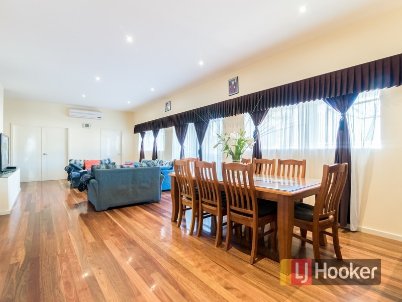 2 Loren Court, Endeavour Hills VIC 3802