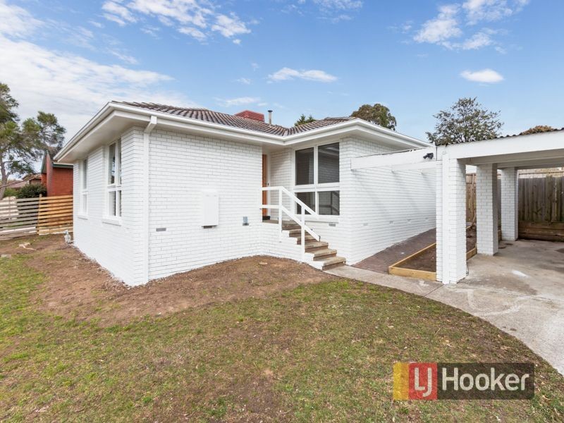 28 Scotsburn Way, Endeavour Hills VIC 3802