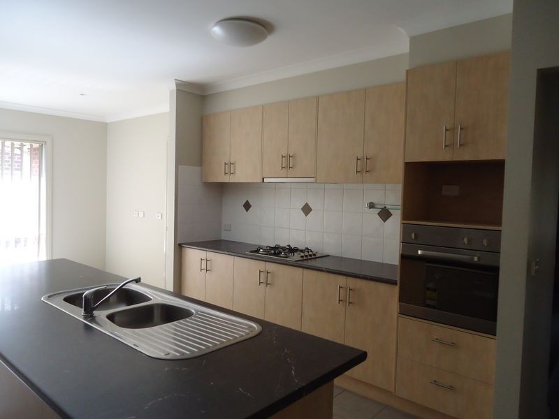 5 Middleton Grove, Berwick VIC 3806