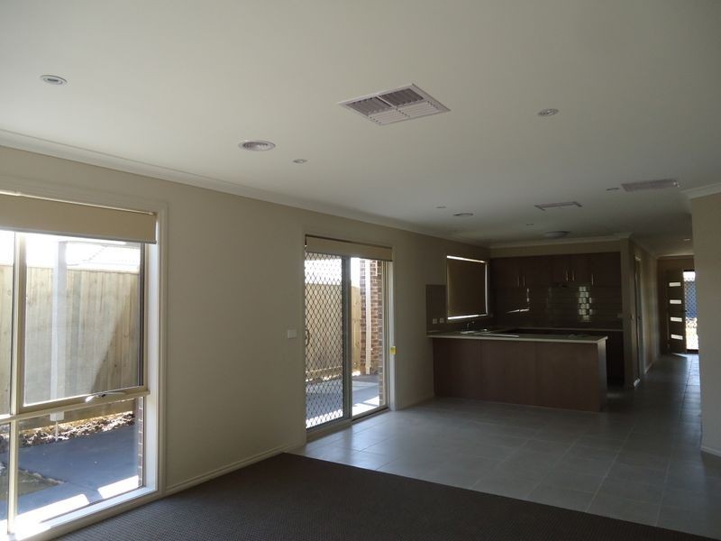 Lot 1731/58 Linden Tree Way, Cranbourne North VIC 3977