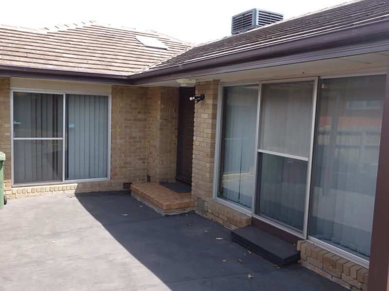 18 Coolavin Road, Noble Park North VIC 3174