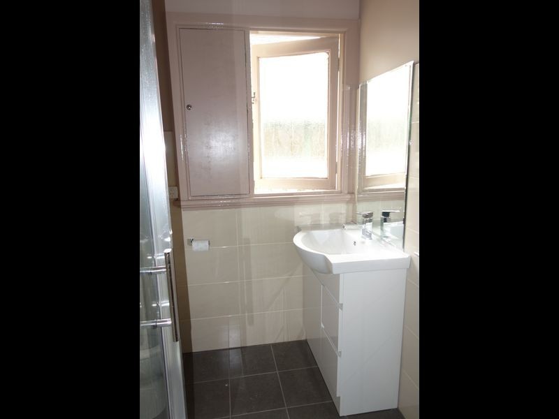 24 Browns Road, Clayton VIC 3168