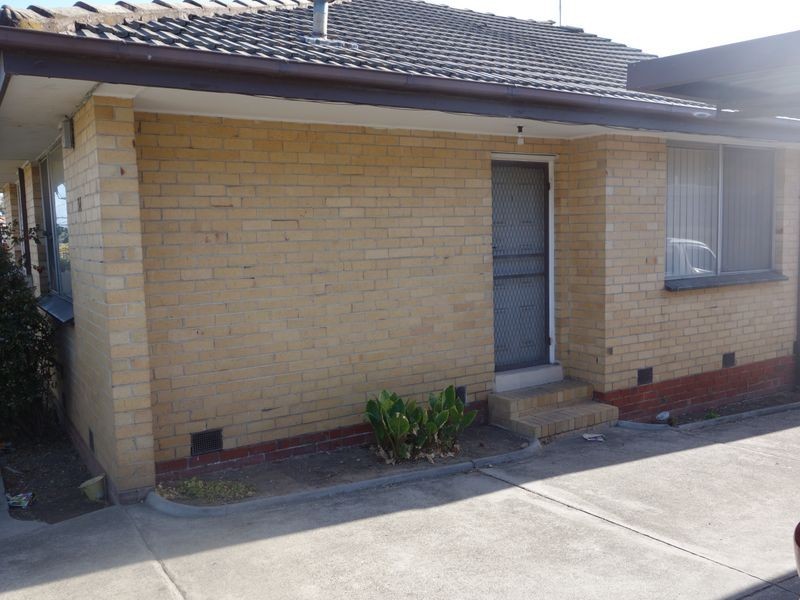 1/34 Benga Avenue, Dandenong VIC 3175