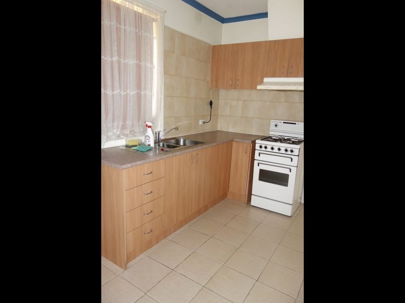 1/34 Benga Avenue, Dandenong VIC 3175