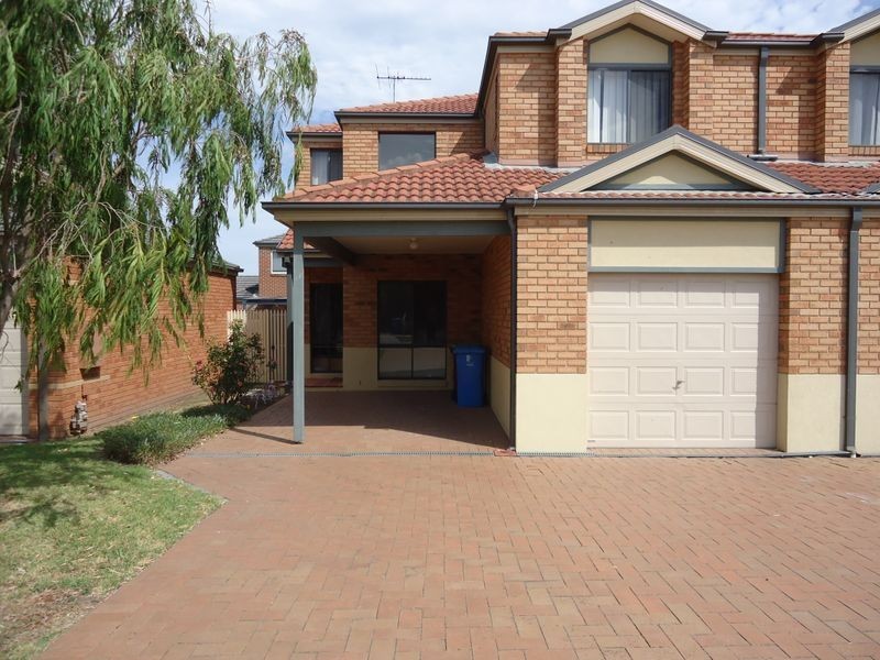 9 Boronia Avenue, Cranbourne VIC 3977
