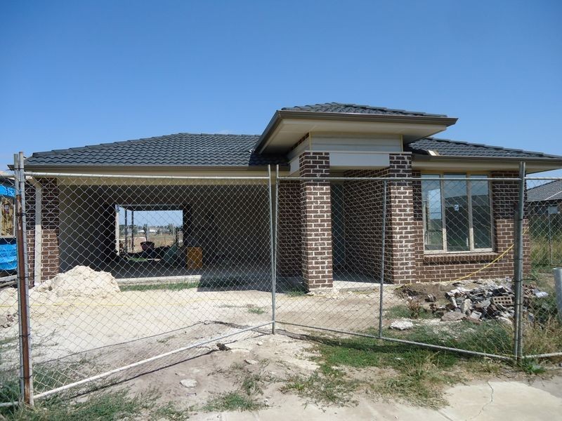 Lot 1828 Frankland Street, Clyde North VIC 3978