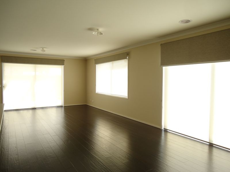 84 Glenelg Street, Clyde North VIC 3978