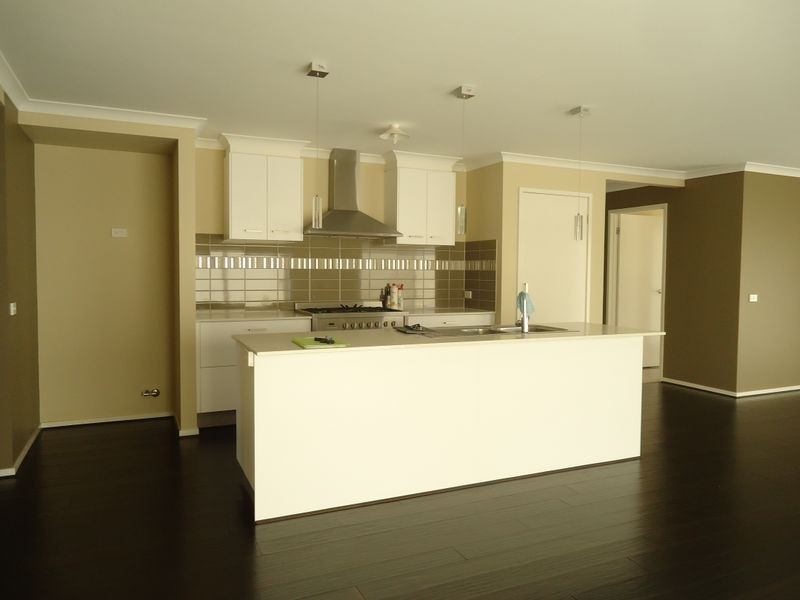 84 Glenelg Street, Clyde North VIC 3978