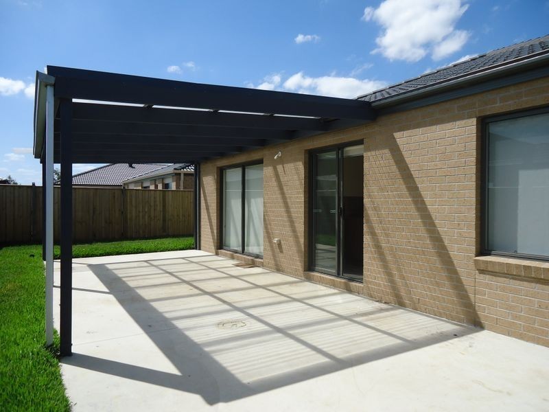 84 Glenelg Street, Clyde North VIC 3978