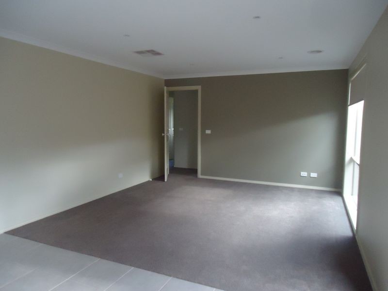 15 Cerise Street, Officer VIC 3809