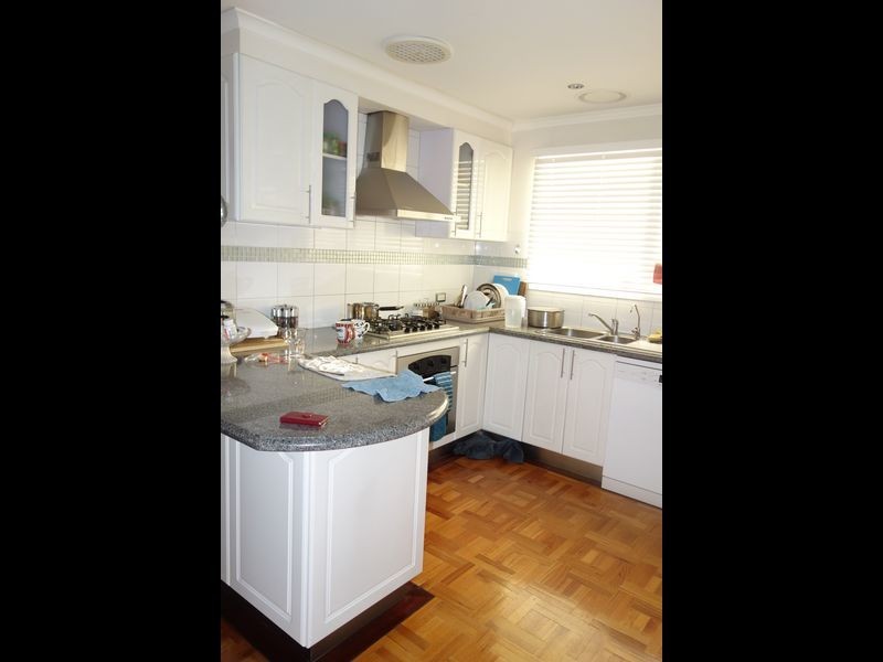 80 Gleneagles Drive, Endeavour Hills VIC 3802