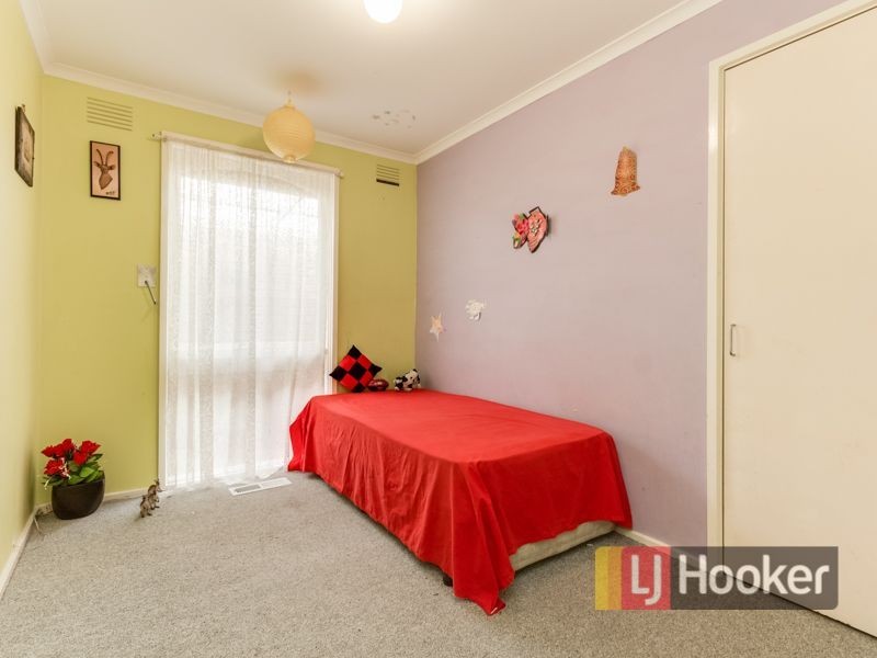 11 Stephens Close, Endeavour Hills VIC 3802