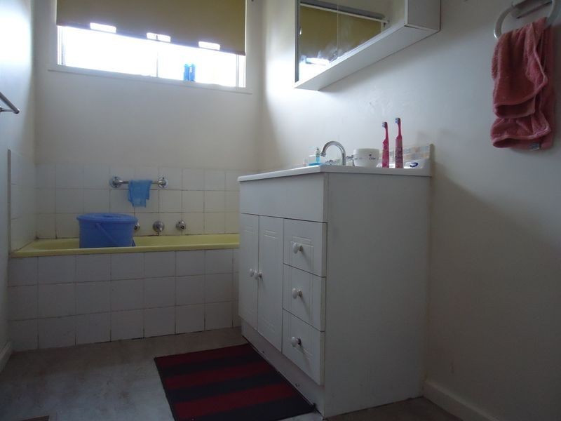 7 Adam Avenue, Hallam VIC 3803