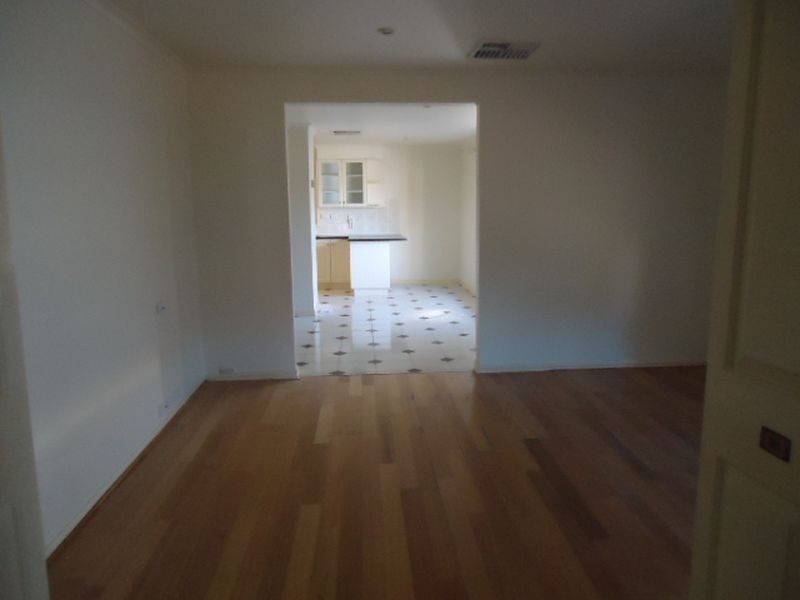 16 Garfield Court, Dandenong North VIC 3175