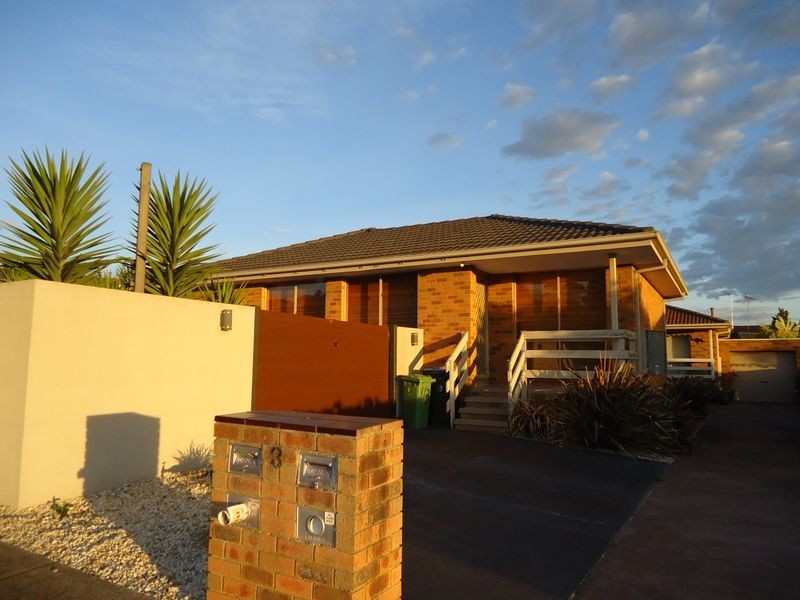 1/3 Arthur Phillip Drive, Endeavour Hills VIC 3802