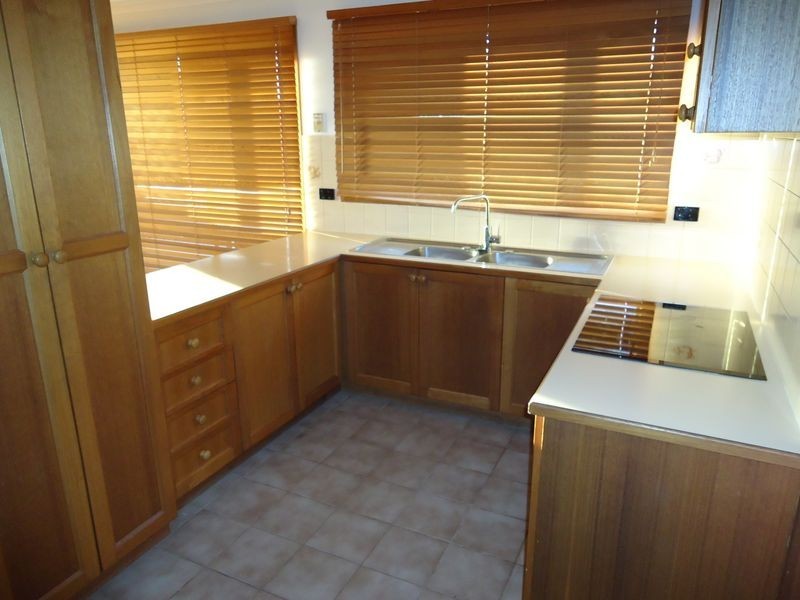 1/3 Arthur Phillip Drive, Endeavour Hills VIC 3802