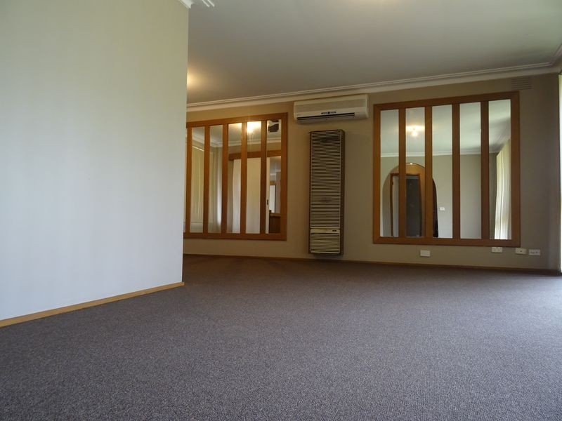 9 Jeffrey Street, Hampton Park VIC 3976