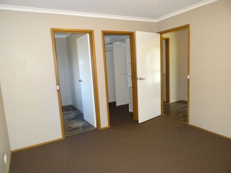 9 Jeffrey Street, Hampton Park VIC 3976