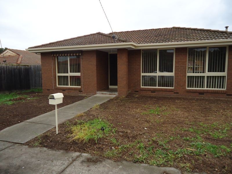 9 Jeffrey Street, Hampton Park VIC 3976