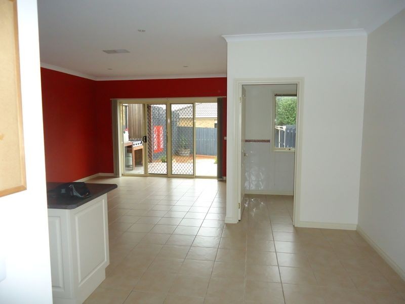 11/84 Heatherton Road, Endeavour Hills VIC 3802