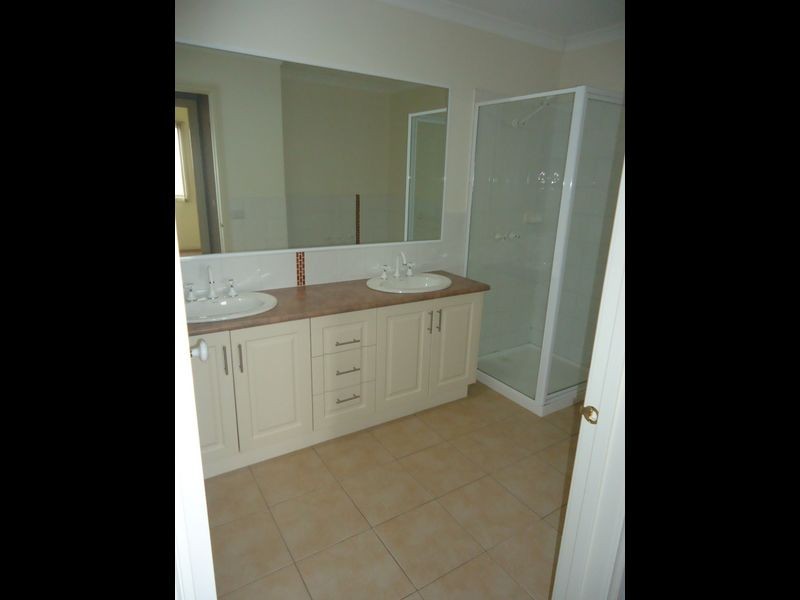 11/84 Heatherton Road, Endeavour Hills VIC 3802