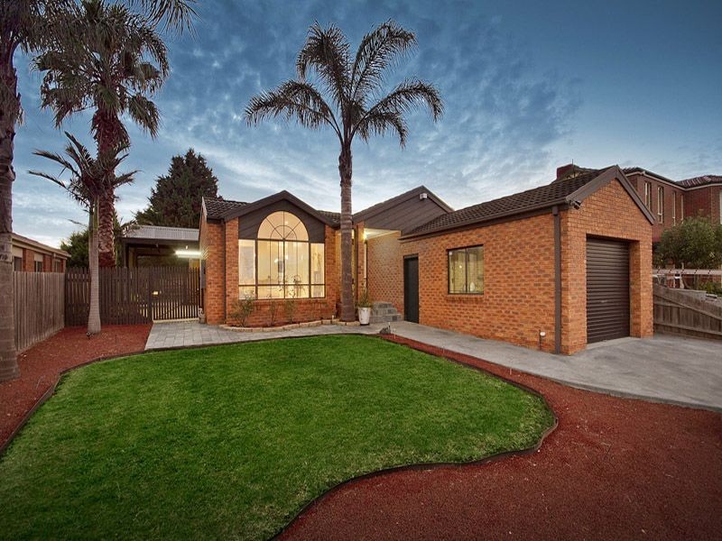 26 Eleanore Crescent, Hallam VIC 3803