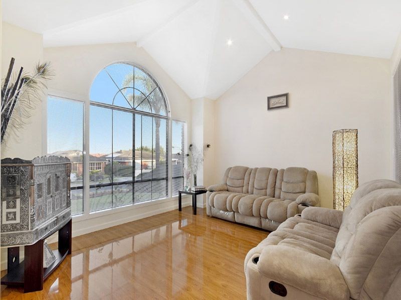 26 Eleanore Crescent, Hallam VIC 3803