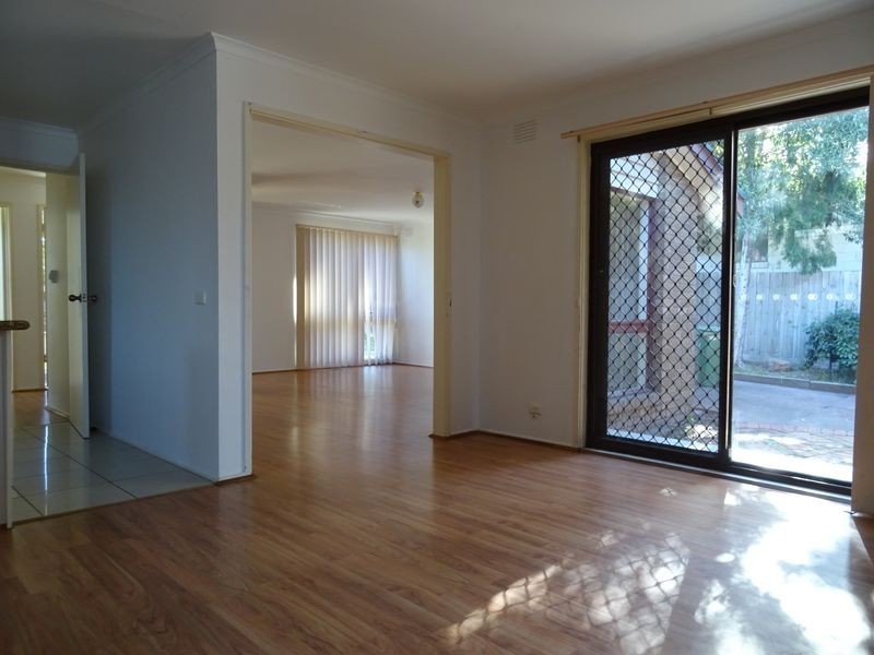 13 Rearden Close, Endeavour Hills VIC 3802