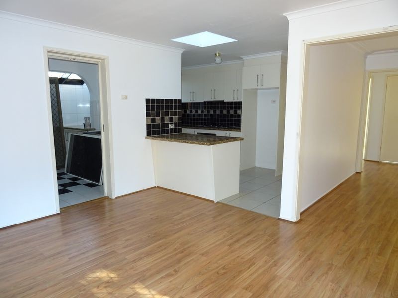 13 Rearden Close, Endeavour Hills VIC 3802