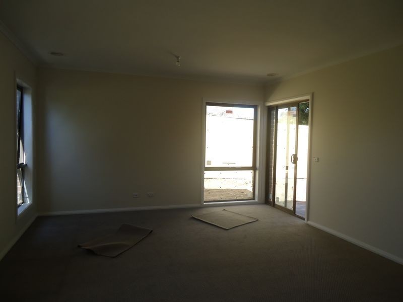 3/49 Benga Avenue, Dandenong VIC 3175