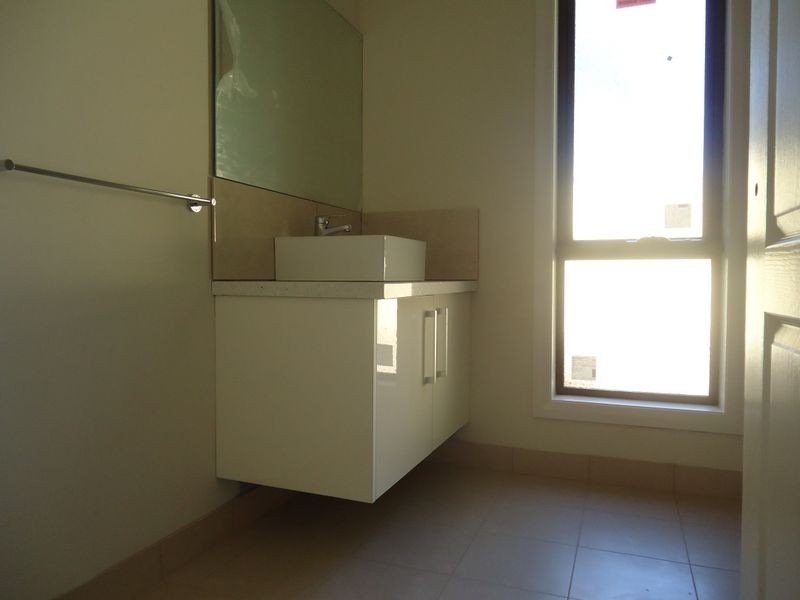 3/49 Benga Avenue, Dandenong VIC 3175