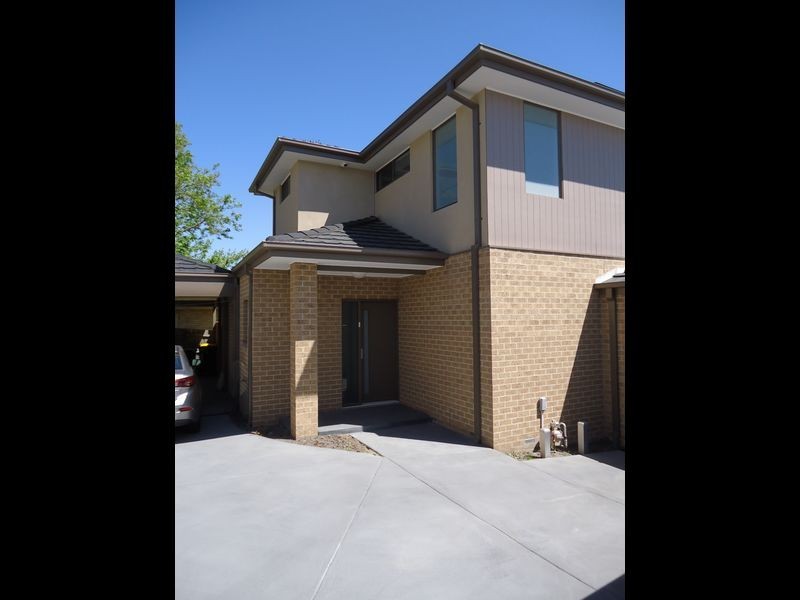 2/90 Oakwood Avenue, Noble Park North VIC 3174