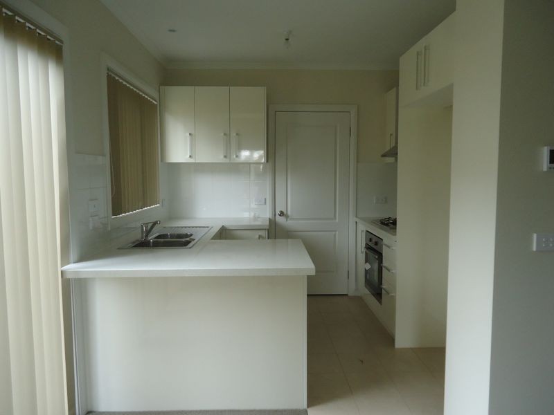 1/49 Benga Avenue, Dandenong VIC 3175