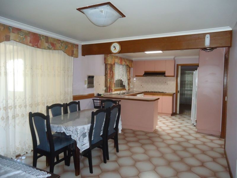 16 Springfield Drive, Narre Warren VIC 3805