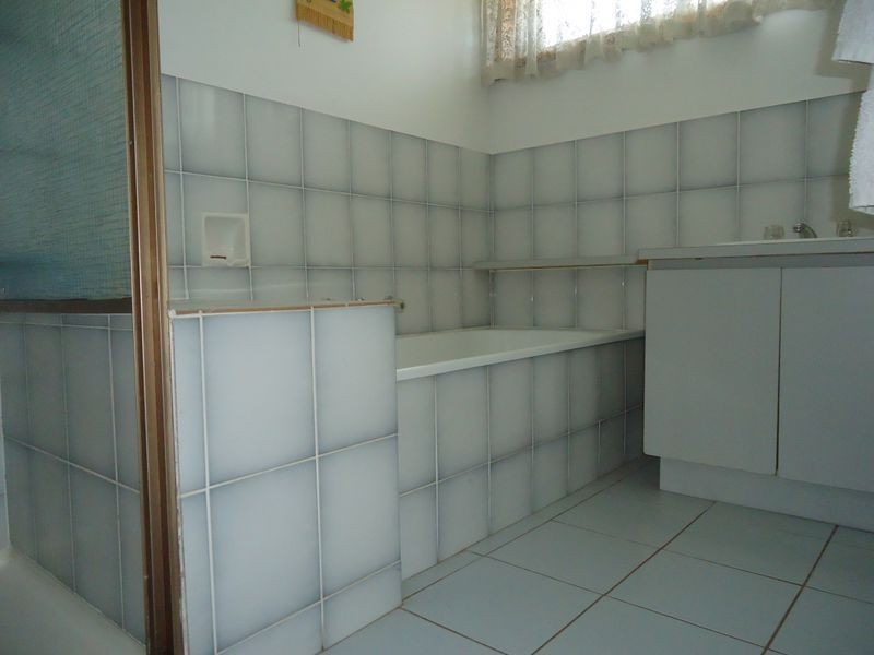 16 Springfield Drive, Narre Warren VIC 3805